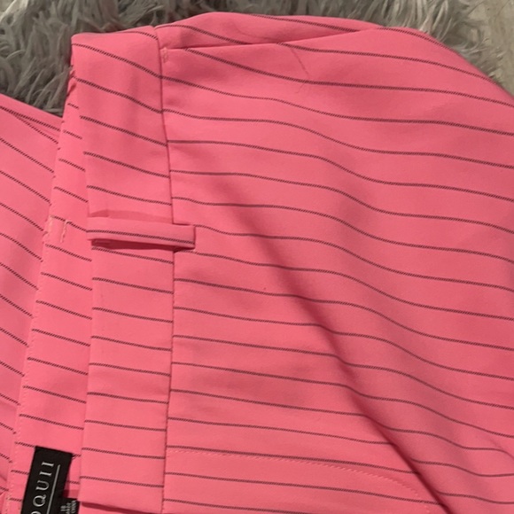 Two piece pant and blazer set - Picture 3 of 6